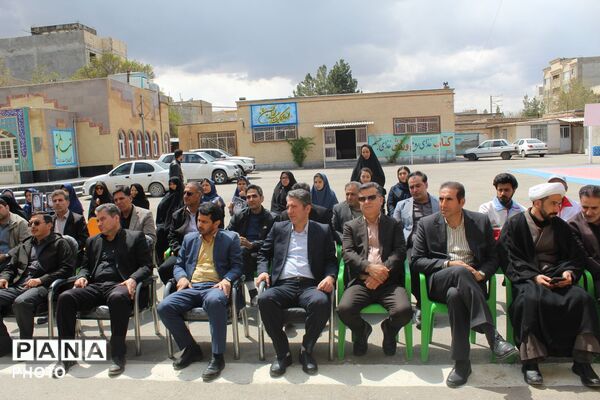 کاشت نهال همزمان با چهلمین روز شهادت فرشتگان میناب 