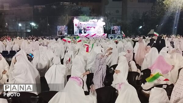 طلیعه بندگی خالق مهربان در جشن تکلیف دختران منطقه ۱۰