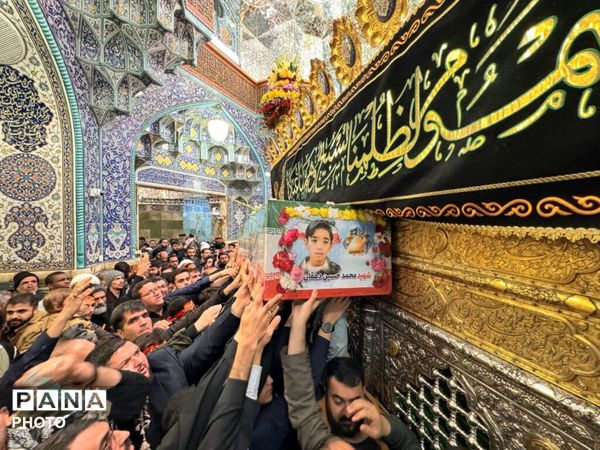 آیین وداع با پیکر مطهر دانش‌آموز شهید محمدحسین دهقان