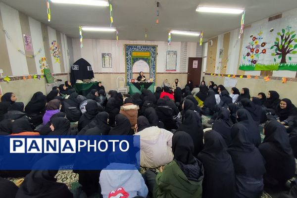 مراسم عزاداری شهادت حضرت فاطمه(س) در دبیرستان پویش دماوند 
