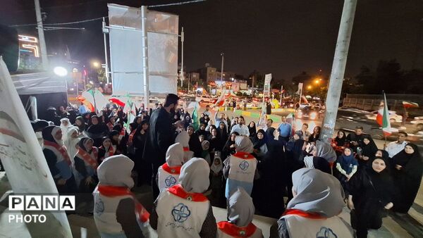سفیران سلامت ناحیه شش در میدان دانشجو گرد هم آمدند