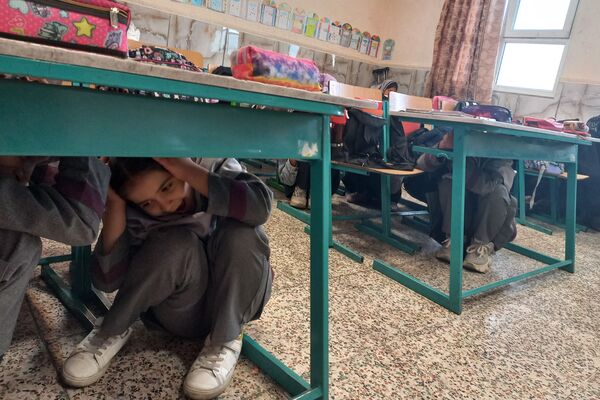 اجرای مانور زلزله و ایمنی در مدارس ناحیه 3 شیراز 