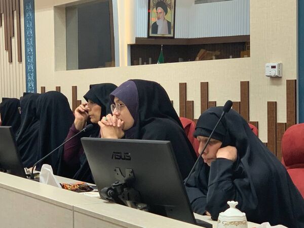 اجلاسیه الماس‌های درخشان در مشهد