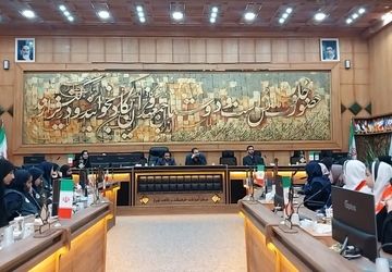 نشست دانش‌آموزخبرنگاران استان فارس با قائم‌مقام سازمان دانش‌آموزی