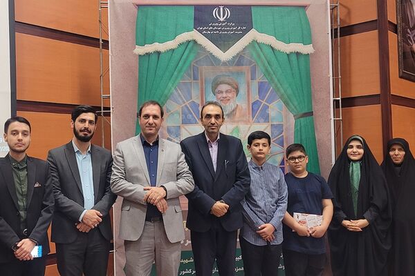 محفل انس با قرآن کریم در سالن سجادیه بهارستان‌2