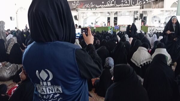 حضور خبرنگاران پانای کاشمری در نماز جمعه 