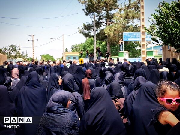 عاشورای حسینی در بزنجرد؛ طنین عشق و ارادت به حسین (ع)
