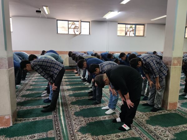ترویج فرهنگ نماز جماعت در مدارس شهرستان قدس با برنامه "مهر تا مهر "