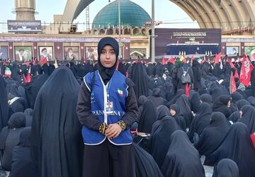 امروز مصلی حال و هوای عجیبی داشت
