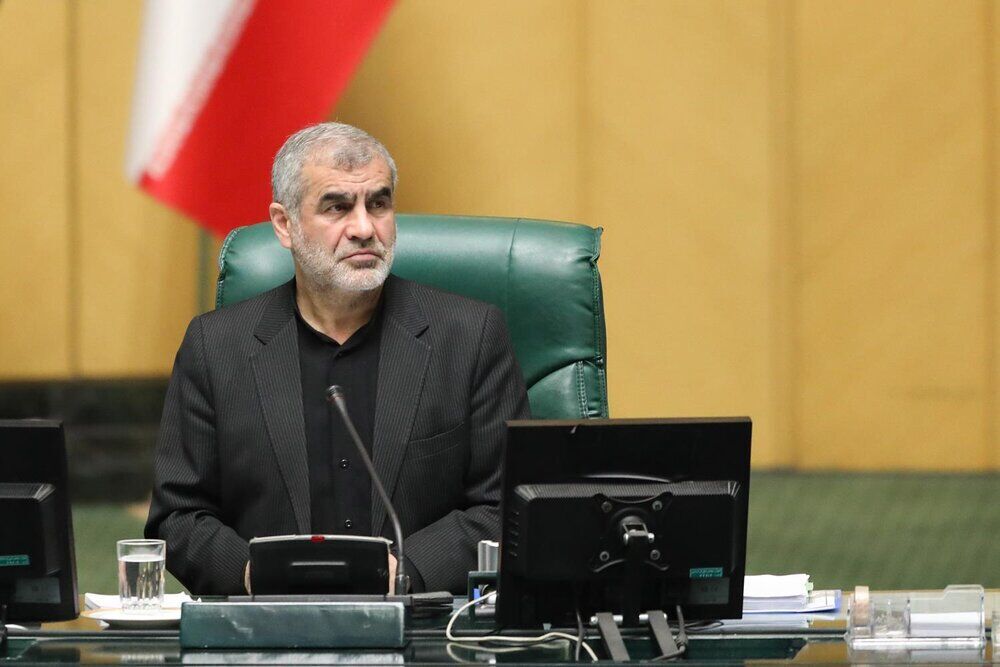 نایب رئیس مجلس: استیضاح وزرا به‌زودی تعیین تکلیف می‌شود