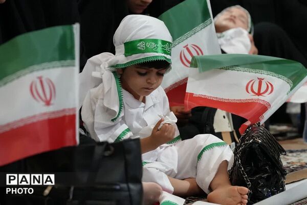 نوای «لبیک یا حسین» از اجتماع شیرخوارگان حسینی در فاز ۳ اندیشه