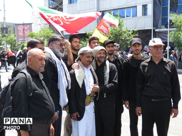 در آستانه ی وداع؛ روایت شکوه بدرقه ی آقای شهید ایران