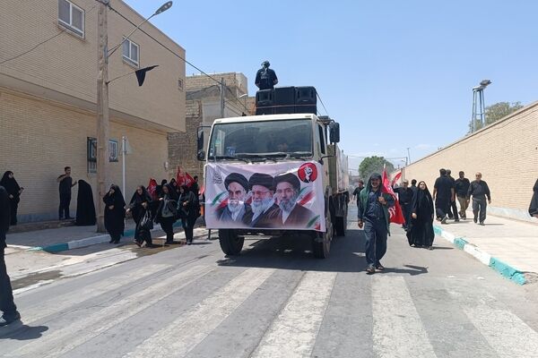 برپایی موکب‌ «جاماندگان عشاق الحسین» سازمان دانش‌آموزی یزد در نجف‌آباد