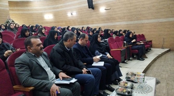 هم‌اندیشی مدیران ابتدایی ناحیه۳ برای بازنگری و تدوین راهکارهای نیمه دوم سال تحصیلی