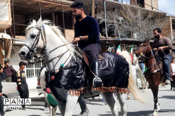 رژه اسب‌سواران شهرستان بن به روایت تصویر