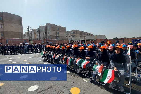 آیین بهره برداری از مدرسه شهدای پالایشگاه تهران در کهریزک 