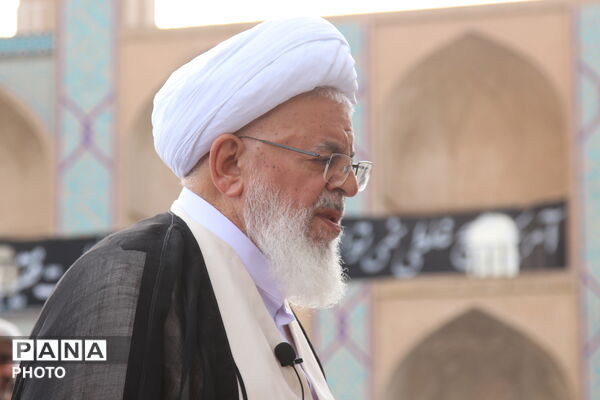 برپایی باشکوه نماز عید فطر در یزد