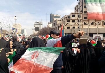 راهپیمایی ۲۲ بهمن و جشن چهل و هفت سالگی انقلاب اسلامی در مشهد 
