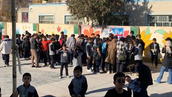 برگزاری نمایشگاه کتاب در دبستان معلم آشخانه 