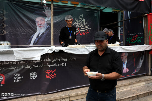 موکب وزارت آموزش و پرورش از از زائران و تشییع‌کنندگان پیکر رهبر شهید