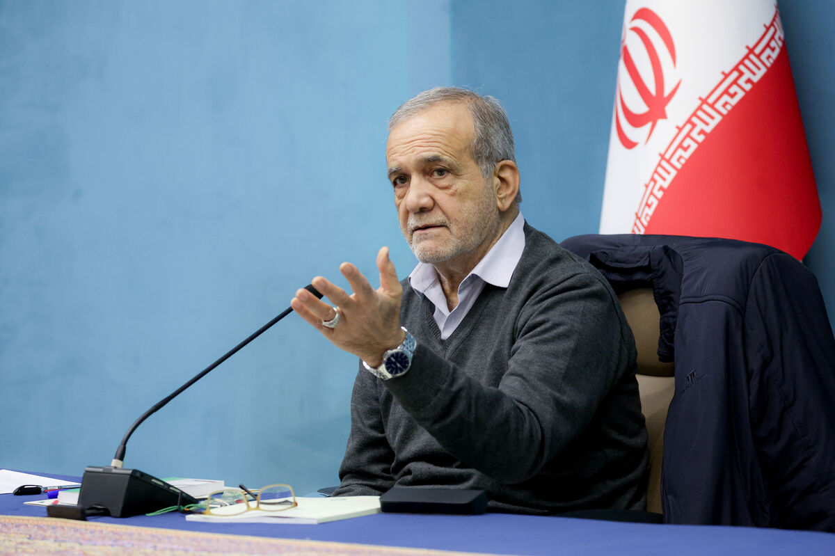 اتخاذ ۴ تصمیم مهم دولت و مجلس برای حمایت از بازار و فعالان اقتصادی
