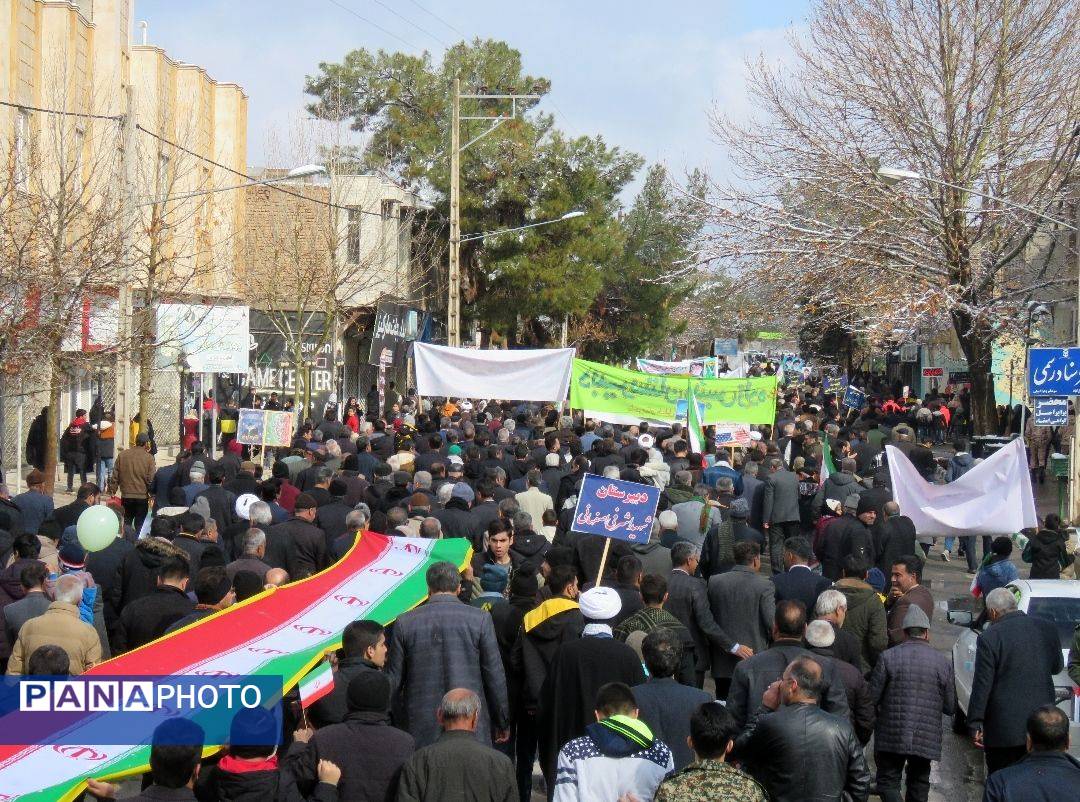 راهپیمایی یوم الله ۲۲ بهمن ماه در شهرستان خلیل‌آباد