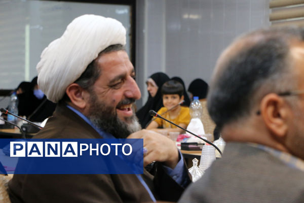 دومین نشست واسطین ازدواج در قم 