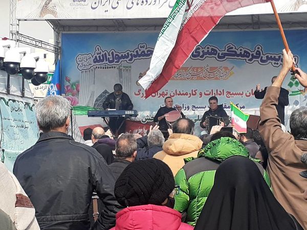 چهل و ششمین سالگرد پیروزی انقلاب اسلامی تجلّی اتّحاد و اقتدار ملّی 