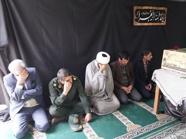 مراسم وداع با شهید گمنام در دبیرستان عصمت۲