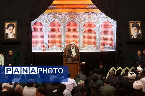 مراسم گرامیداشت شهدای اقتدار و امنیت «فراجا» در حرم حضرت معصومه(س)