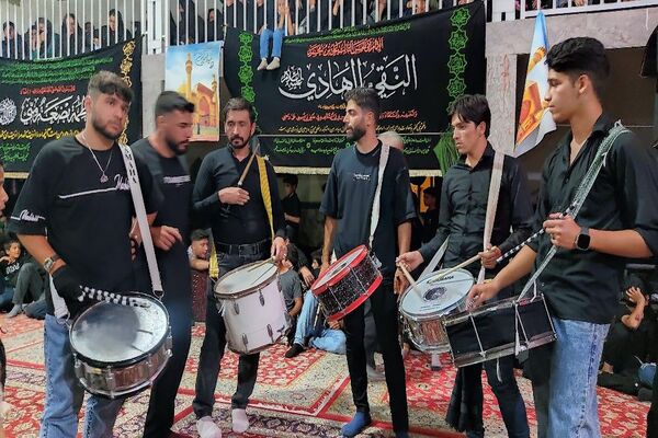 مراسم عزاداری آقا ابا عبدالله الحسین (ع) در شب عاشورا حسینی در شهر بار 