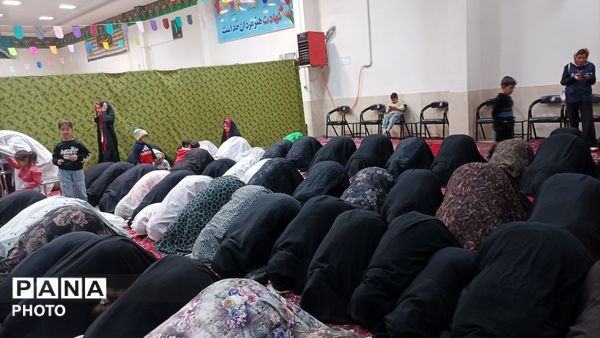 نماز جماعت و افطاری در شب سوم ماه مبارک رمضان  