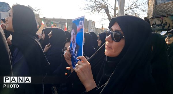 تربت جامی ها در بیعت با رهبر جدید انقلاب سنگ‌تمام گذاشتند