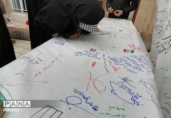ایستگاه بیعت نامه با رهبر جدید در شهرستان خلیل آباد