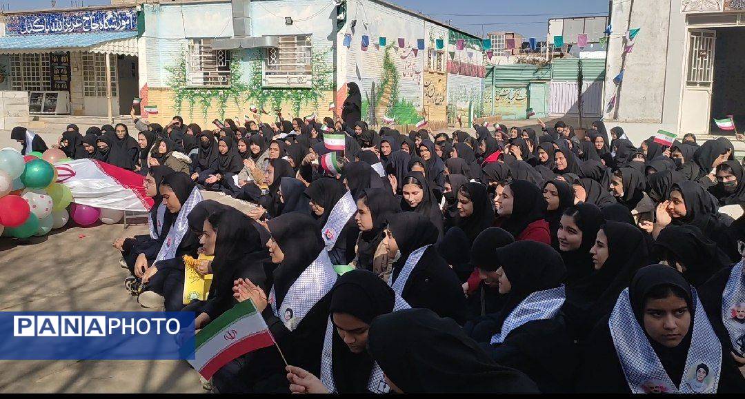 جشن دهه فجر در آموزشگاه مرحوم پاکدل خلیل آباد