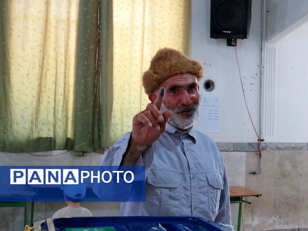 حضور پرشور مردم شهر درق در انتخابات چهاردهمین دوره ریاست‌جمهوری