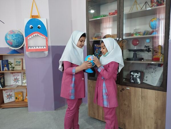 افتتاح اتاق بازی و یادگیری در دبستان دخترانه پیامبر اعظم و موعود شهرستان ملارد