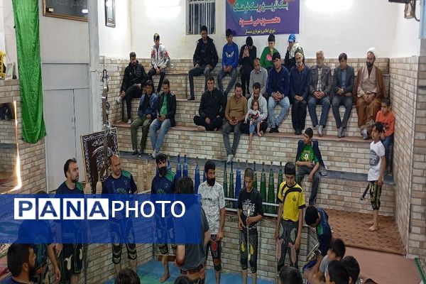 جشن امتیازدهی سالانه ورزشکاران به مناسبت روز فرهنگ پهلوانی و ورزش زورخانه ای در گود باستانی شهر بار 