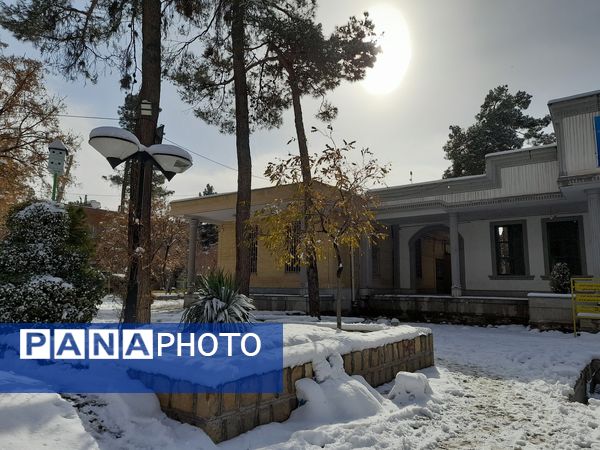 بارش اولین برف پاییزی و تعطیلی مدارس و ادارات استان خراسان رضوی