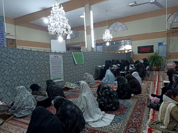 قرائت دعای ام داوود در مراسم معنوی اعتکاف بزنجرد