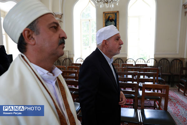 بازدید وزیر میراث فرهنگی، گردشگری و صنایع‌دستی‌ از نیایشگاه آدُریان