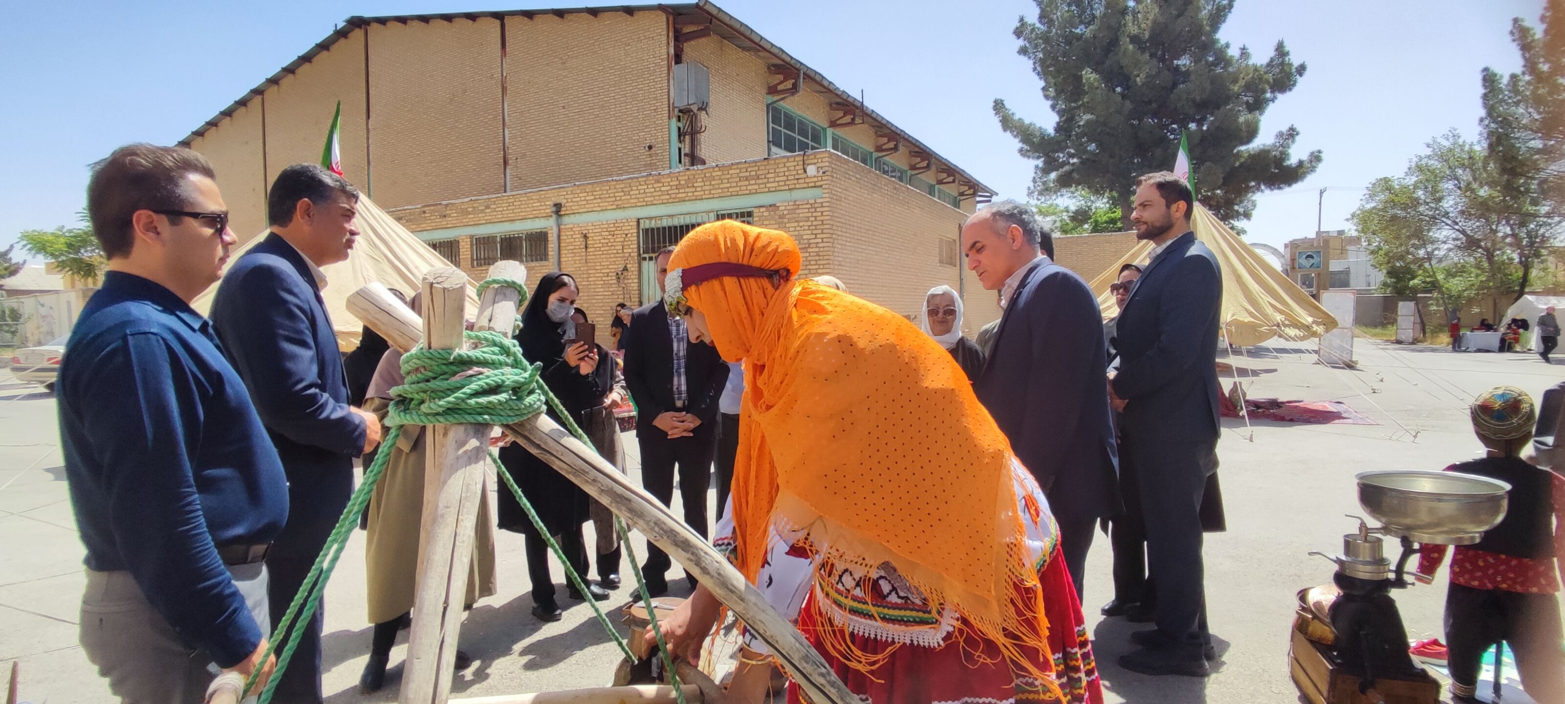 جشنواره هویت ملی کودکان در محل سالن ۱۳ آبان شیروان