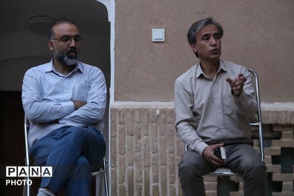 میزبانی فرهنگ‌سرای گردشگری یزد از دوره آموزشی پرنده‌نگری