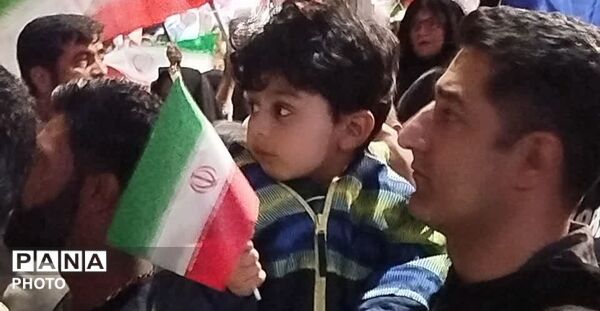 حضور پر رنگ کودکان حسینی در سی و چهارمین شب تجمعات شبانه کاشمر