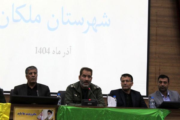 تجلیل از کارآفرینان ملکان در آیین هفته بسیج
