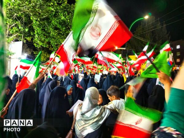 خاص ترین قاب های پنجاه و دومین شب از اجتماع مردمی در کاشمر 