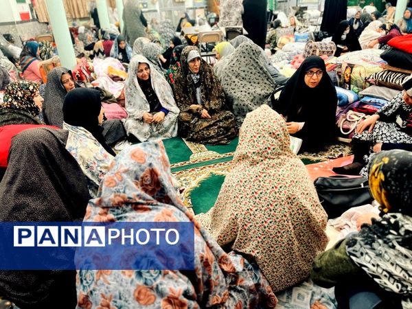 مراسم اعتکاف مادر دختری در مسجد صاحب الزمان آشخانه