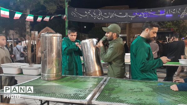  قاب پانا میزبان چایخانه های حسینه امام خمینی (ره)
