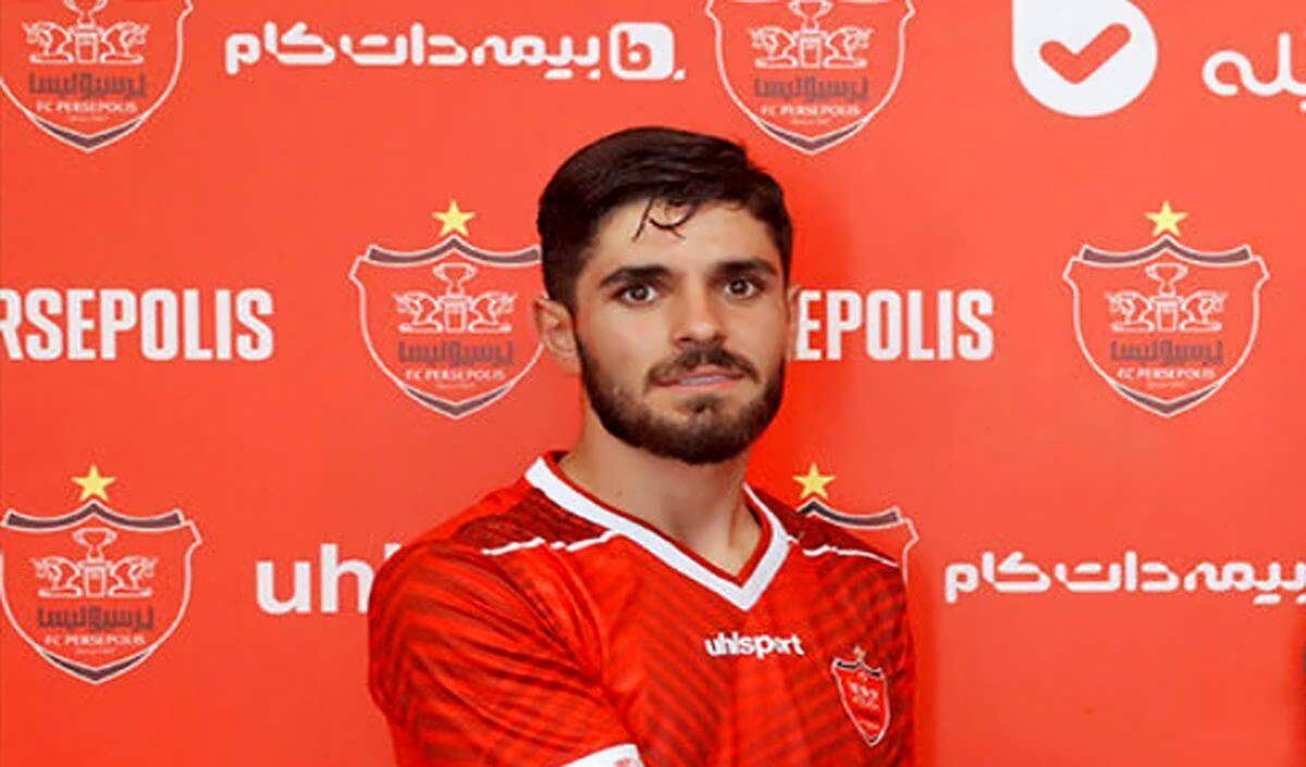 محمد عمری: سربازم و تحت قرارداد پرسپولیس 