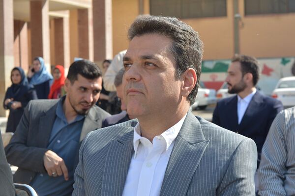 حاج مجید خوئی و بانو کمپانی، سازندگان ۹ کلاس جدید برای دختران بهارستانی